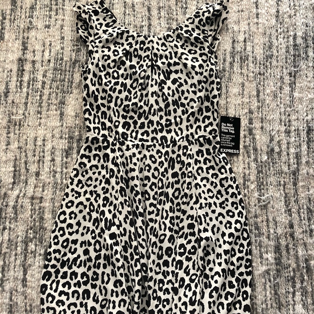 NWT express cheetah/lace dress